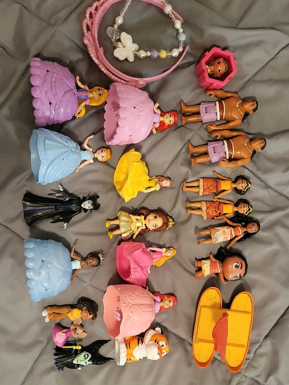 Disney Mixed Princess & Adventure Toy Figures Set - Pink, Purple, Blue, Yellow